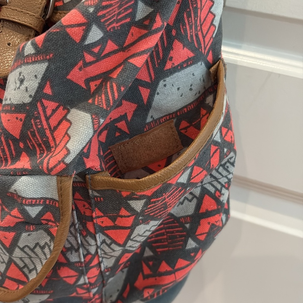 Geometric Pattern Backpack With Buckle Straps - image 2